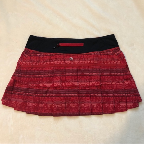 lululemon athletica Dresses & Skirts - Lululemon Make Davie Run Crazy Pace Setter Skirt